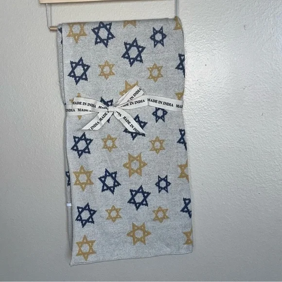 Baby Blanket & Bib gift set bundle for Hanukkah NWT - Picture 9 of 15